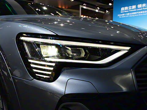 2021�� 50 quattro ������