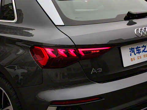 2023�� Sportback 35 TFSI ��ȡ�˶���