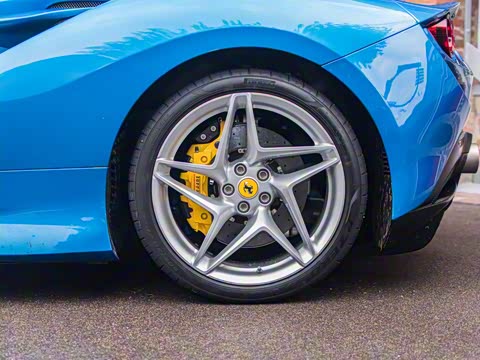 2019�� Tributo 3.9T V8