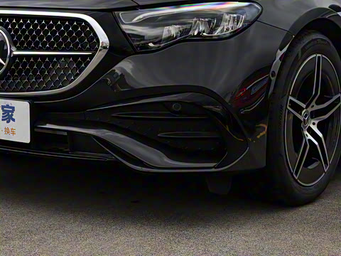 2025�� �Ŀ� E 260 �˶���