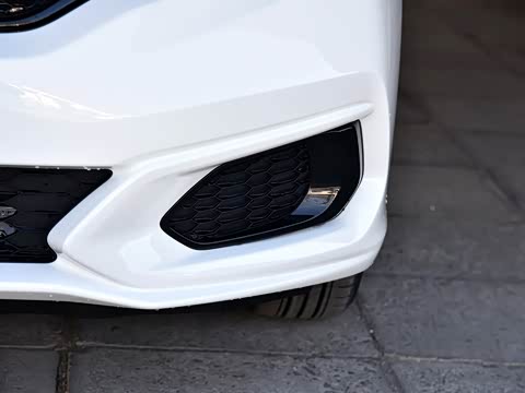 2018�� 1.5L CVT�����촰��