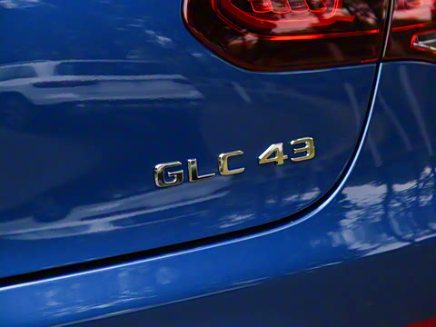 2023�� AMG GLC 43 4MATIC ����SUV