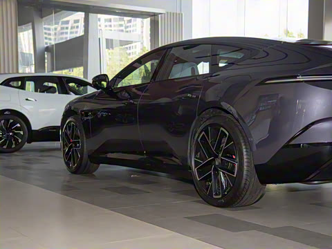 2025�� �Ŀ� Max���̰�