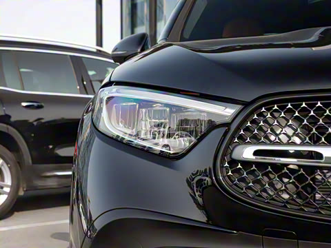 2023�� GLC 300 L 4MATIC ������ 7��