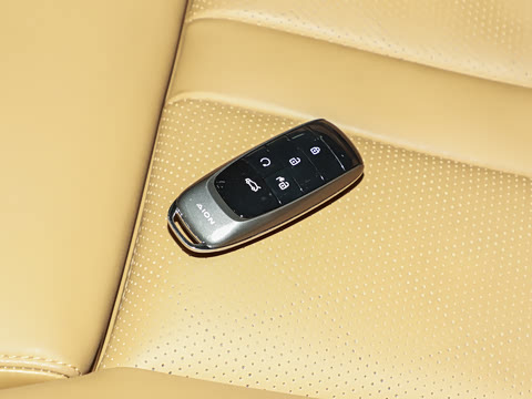 2022�� Plus 80D �콢��