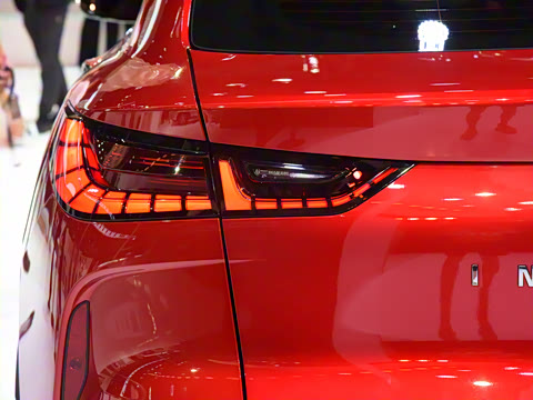 2022�� 2.0T ����ҫ�ݰ�