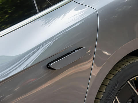 2022�� EV ������ 715KMǰ���콢��