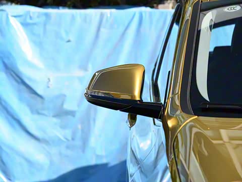 2020�� sDrive20i MԽҰ��װ