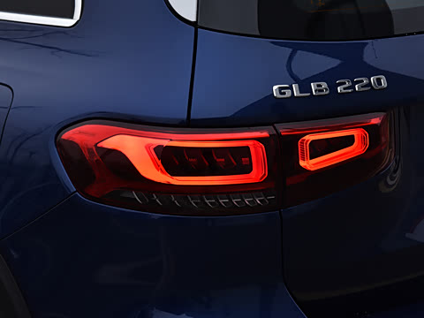 2023�� GLB 220 ������
