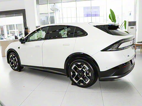 2025�� 702 �������� Max