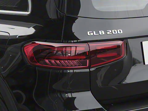 2025 GLB 200 ʱ