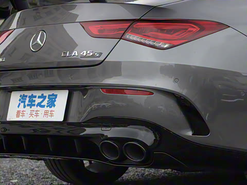 2022�� AMG CLA 45 S 4MATIC+