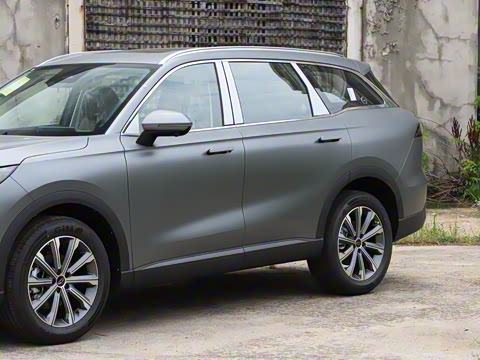 2025�� 2.0T ��������� 5��