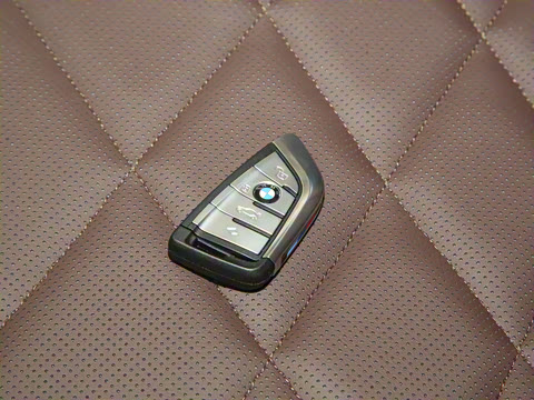 2022�� �Ŀ� xDrive 30Li M�˶���װ