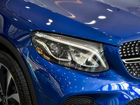 2018�� GLC 260 4MATIC ����SUV