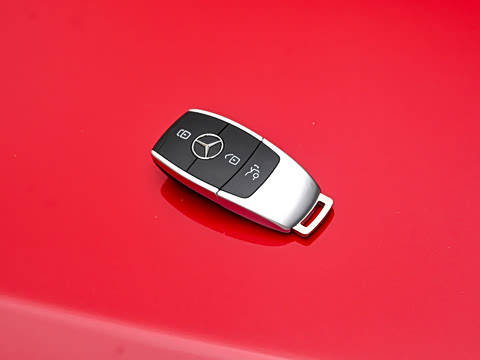 2024�� �Ŀ� CLA 200 ���ܳ�