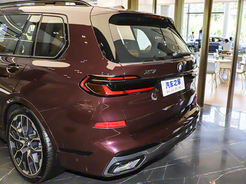 2024�� xDrive40i ������M�˶���װ