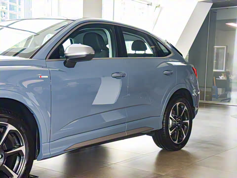 2023�� 40 TFSI RS�׼�ȼ����