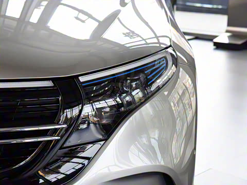 2022�� EQC 400 4MATIC