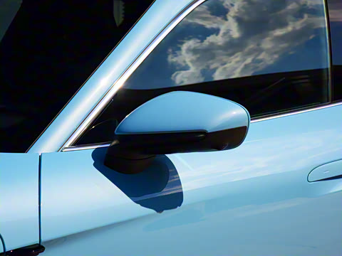 2019�� Taycan 4S