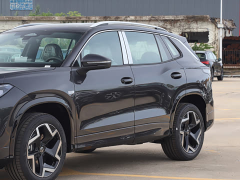 2025�� ̽��L 380TSI ��������