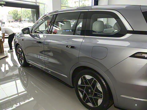 2025�� ����Ultra+