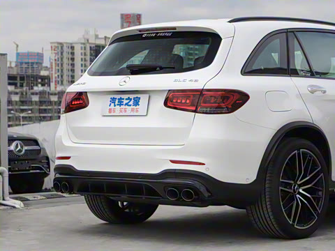 2022�� AMG GLC 43 4MATIC