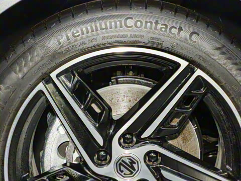 2025�� 1.5T 300 DCT������