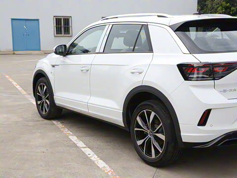 2025�� �Ŀ�� 300TSI DSG���������