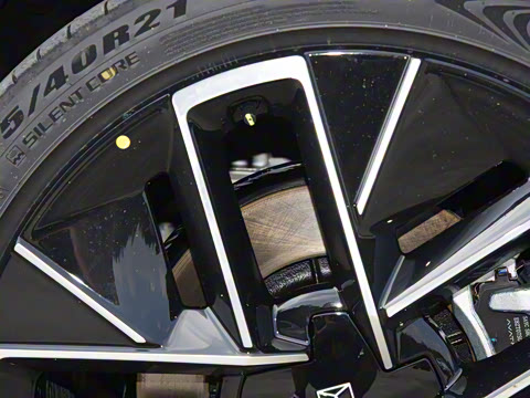 2025�� �Ŀ� Max�����