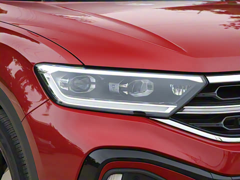 2025�� �Ŀ�� 300TSI DSG���������