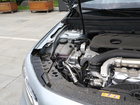 2025�� GLB 220 ʱ����