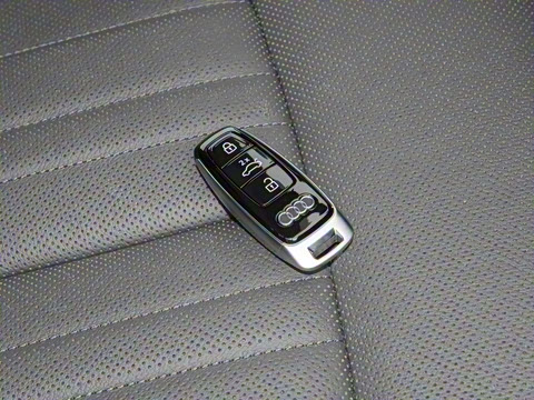 2025�� allroad quattro 55 TFSI ��̽�ռ�