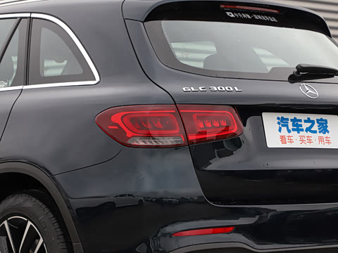 2022�� �Ŀ� GLC 300 L 4MATIC ������