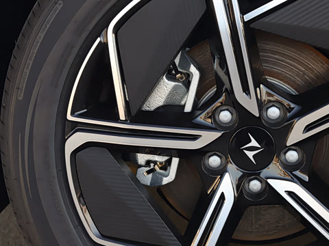 2025�� ���� 550������