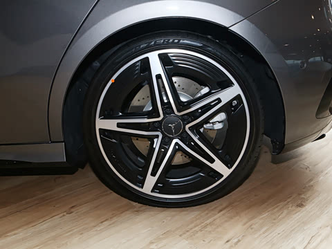 2025�� �Ŀ� AMG A 35 4MATIC