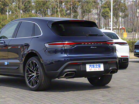 2022�� Macan 2.0T