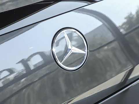 2025�� �Ŀ� GLC 300 4MATIC ����SUV