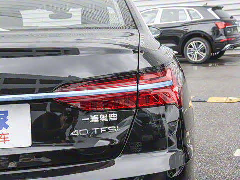 2023�� 40 TFSI ����������