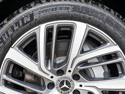 2025�� �Ŀ� E 300 L ʱ����