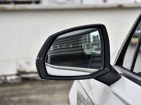 2025�� 55 TFSI quattro S line�˶���