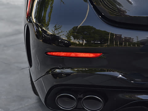 2025�� AMG C 43 4MATIC