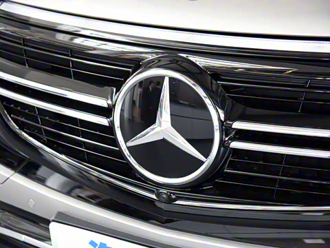 2022�� EQC 400 4MATIC