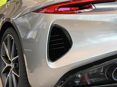 2025�� 2.0T DCT Turbo SE