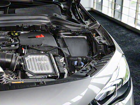 2025�� AMG GLA 35 4MATIC