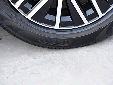 2020�� GLC 300 4MATIC ����SUV