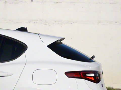 2017�� 2.0T 200HP ��Ӣ��