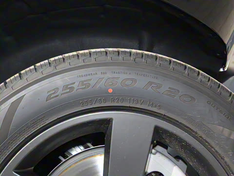 2023�� 110 3.0T P400 X-DYNAMIC HSE