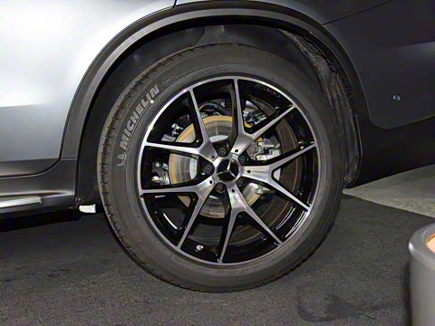 2022�� AMG GLC 43 4MATIC ����SUV