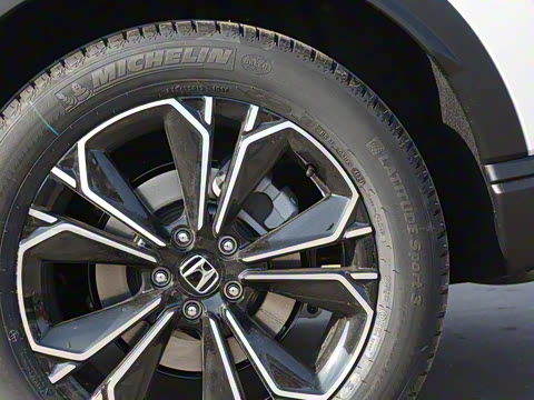 2023�� 240TURBO ������ҫ�� 5��